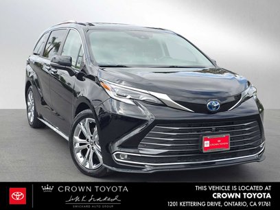 Used 2022 Toyota Sienna Platinum