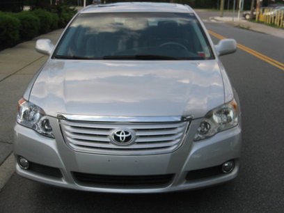 Used 2010 Toyota Avalon XLS