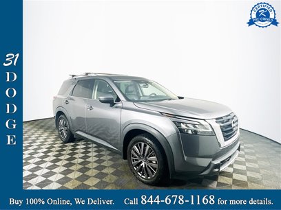 Used 2023 Nissan Pathfinder SL