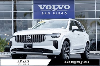 New 2025 Volvo XC90 B6 Core