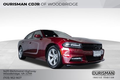 Used 2017 Dodge Charger SXT w/ Navigation & Travel Group