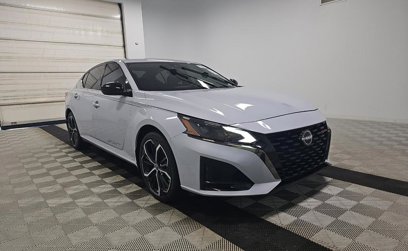 Used 2024 Nissan Altima 2.5 SR