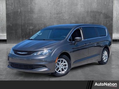Used 2017 Chrysler Pacifica LX
