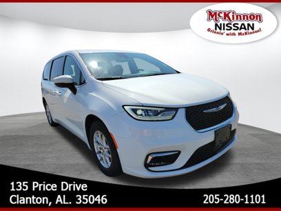 Used 2023 Chrysler Pacifica Touring-L