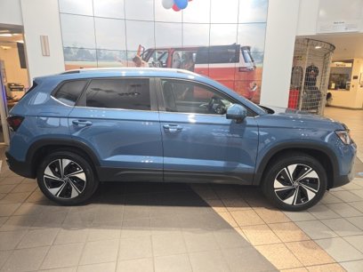 New 2025 Volkswagen Taos SE