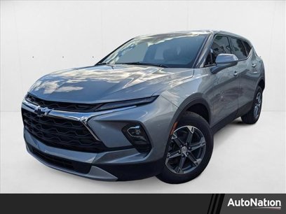 New 2025 Chevrolet Blazer LT w/ LPO, Black Grille Bar Package