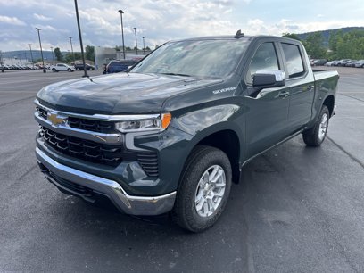 New 2025 Chevrolet Silverado 1500 LT