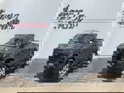New 2025 Toyota Tacoma SR5