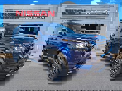 New 2025 Nissan Pathfinder SL w/ SL Premium Package