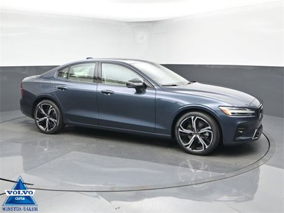New 2025 Volvo S60 B5 Plus w/ Climate Package