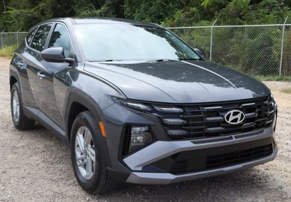 Certified 2025 Hyundai Tucson SE