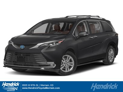 New 2025 Toyota Sienna Platinum