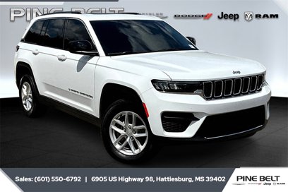 Used 2023 Jeep Grand Cherokee Laredo X