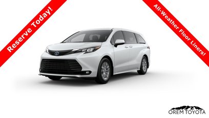 New 2025 Toyota Sienna XLE