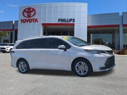 Used 2022 Toyota Sienna Limited