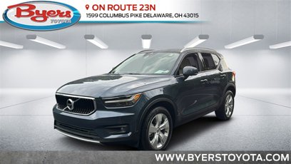 Used 2022 Volvo XC40 T4 Momentum