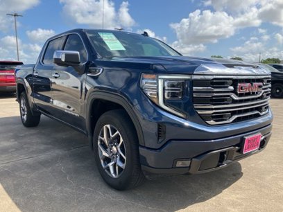 Used 2022 GMC Sierra 1500 SLT w/ SLT Convenience Package