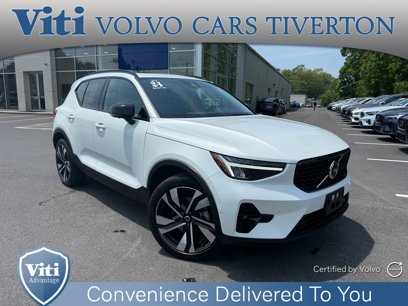 Certified 2024 Volvo XC40 B5 Plus w/ Climate Package