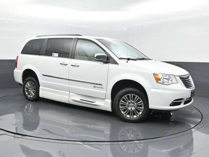 Used 2016 Chrysler Town & Country Touring-L