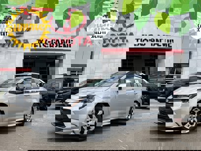 New 2025 Toyota Corolla LE