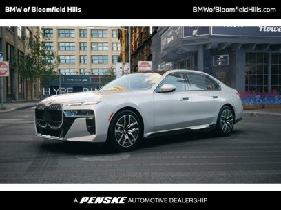 New 2025 BMW 740i xDrive w/ Premium Package