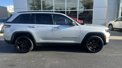 Used 2023 Jeep Grand Cherokee Altitude