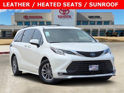 Used 2021 Toyota Sienna XLE