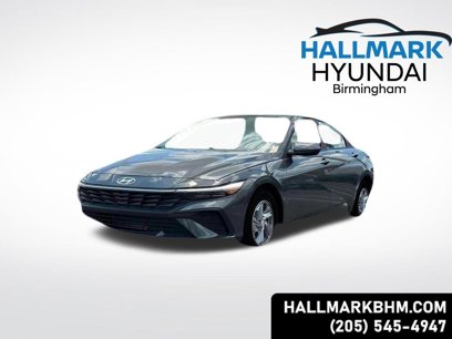 New 2024 Hyundai Elantra SE