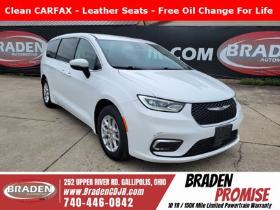 Used 2023 Chrysler Pacifica Touring-L