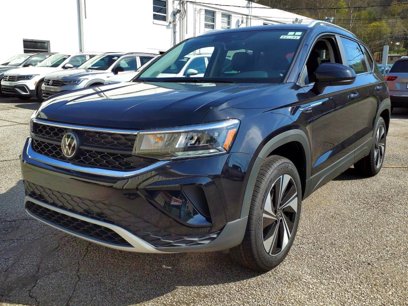 New 2024 Volkswagen Taos SE