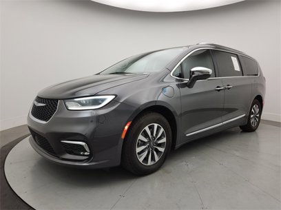 Used 2021 Chrysler Pacifica Limited