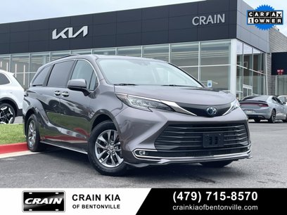 Used 2021 Toyota Sienna XLE