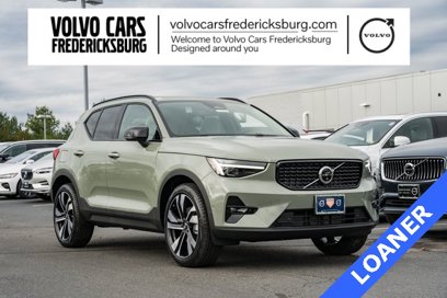 Used 2025 Volvo XC40 B5 Plus w/ Protection Package Premier