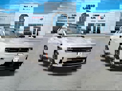 New 2025 Dodge Charger R/T w/ Quick Order Package 25M R/T