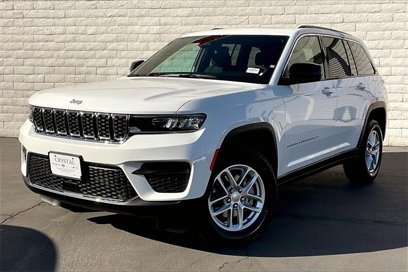 New 2025 Jeep Grand Cherokee Laredo