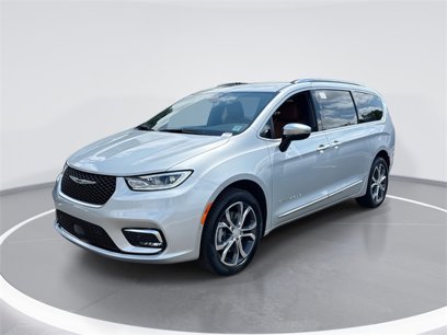 New 2026 Chrysler Pacifica Pinnacle
