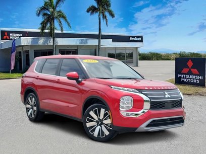 Used 2025 Mitsubishi Outlander SE