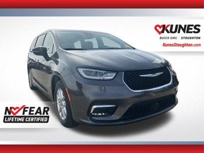 Used 2023 Chrysler Pacifica Touring-L