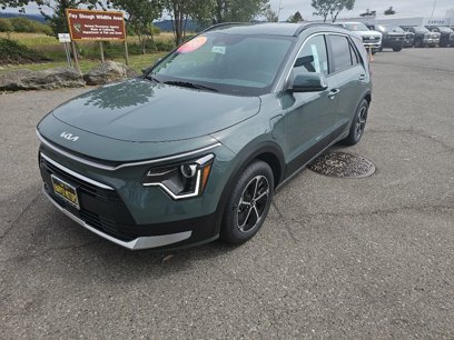 New 2025 Kia Niro EX