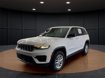 Certified 2025 Jeep Grand Cherokee Laredo X w/ Luxury Tech Group I