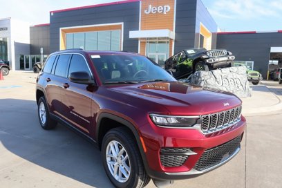 New 2025 Jeep Grand Cherokee Laredo