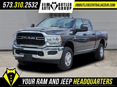 New 2024 RAM 2500 Tradesman w/ Chrome Appearance Group