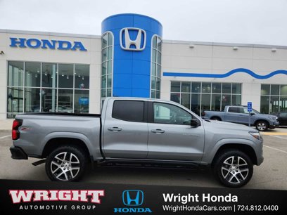Used 2023 Chevrolet Colorado Z71 w/ Z71 Convenience Package 2