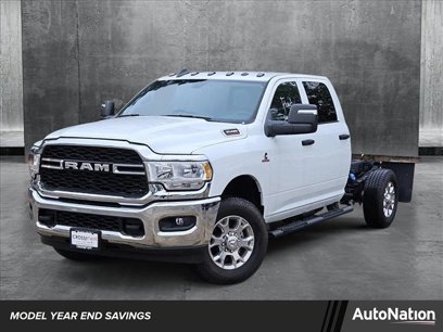 New 2024 RAM 3500 Tradesman w/ Chrome Appearance Group