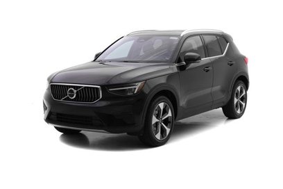 Certified 2025 Volvo XC40 B5 Core w/ Protection Package Premier