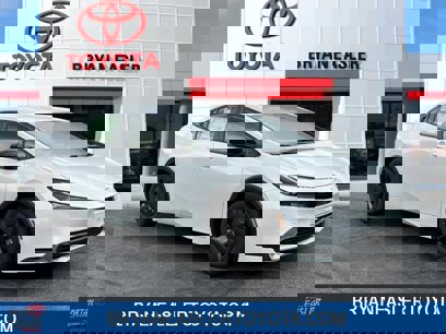 New 2025 Toyota Prius Plug-In Hybrid