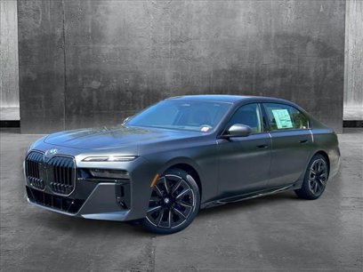 New 2025 BMW 740i w/ Premium Package