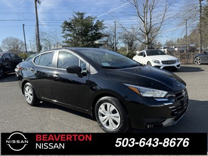 New 2025 Nissan Versa S w/ Trunk Package