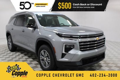 New 2025 Chevrolet Traverse LT w/ Enhanced Driving Package