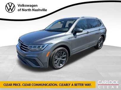 Used 2024 Volkswagen Tiguan SE w/ Panoramic Sunroof Package